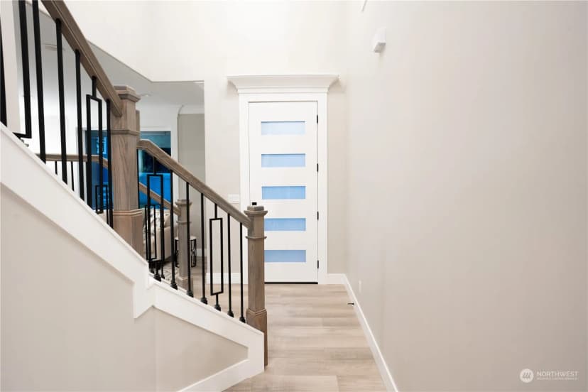 Property photo for 11414 8th Avenue S, Burien photo 9