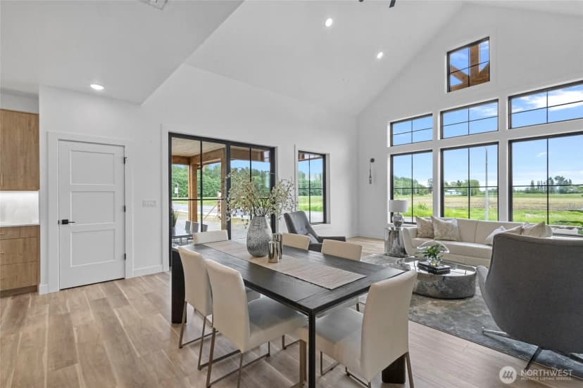 Property photo for 225 Skipping Stone Loop, Lynden photo 12