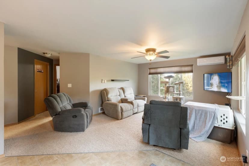 Property photo for 115 Ridgecrest Lane, Longview photo 17