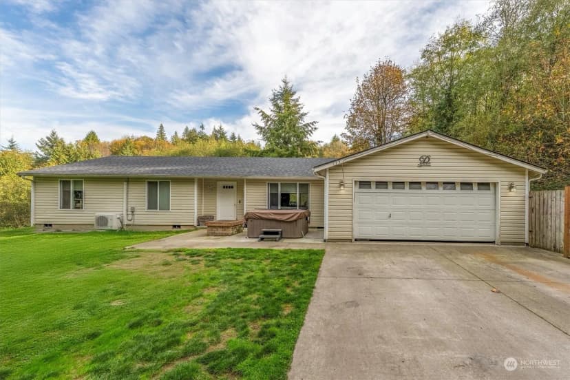 Property photo for 115 Ridgecrest Lane, Longview photo 2