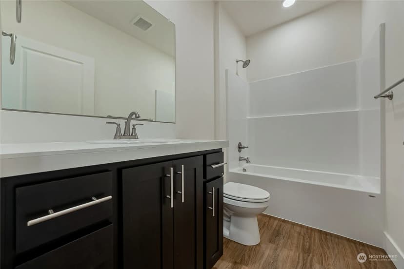 Property photo for 408 Pagget Avenue, Winlock photo 18