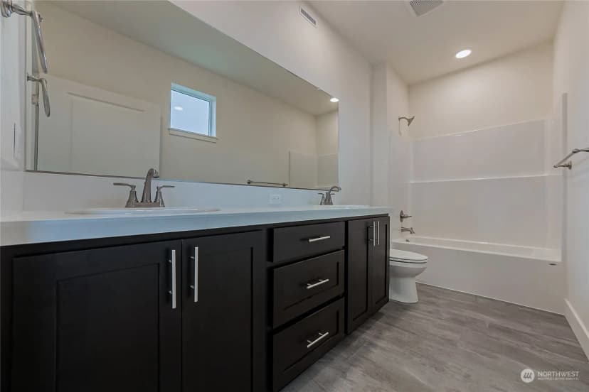 Property photo for 408 Pagget Avenue, Winlock photo 25
