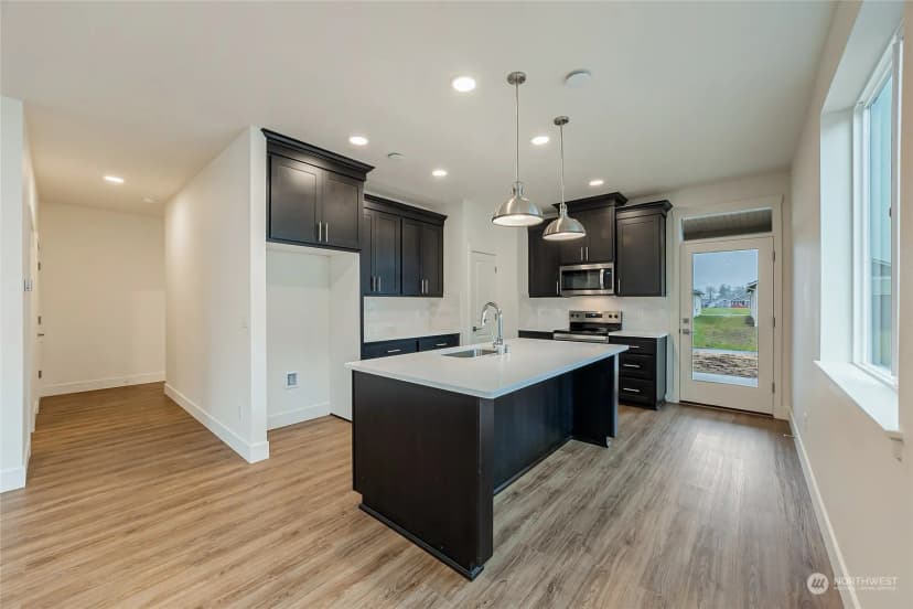 Property photo for 408 Pagget Avenue, Winlock photo 10