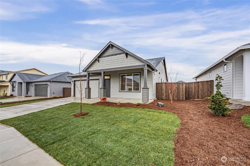Property photo for 408 Pagget Avenue, Winlock photo 3