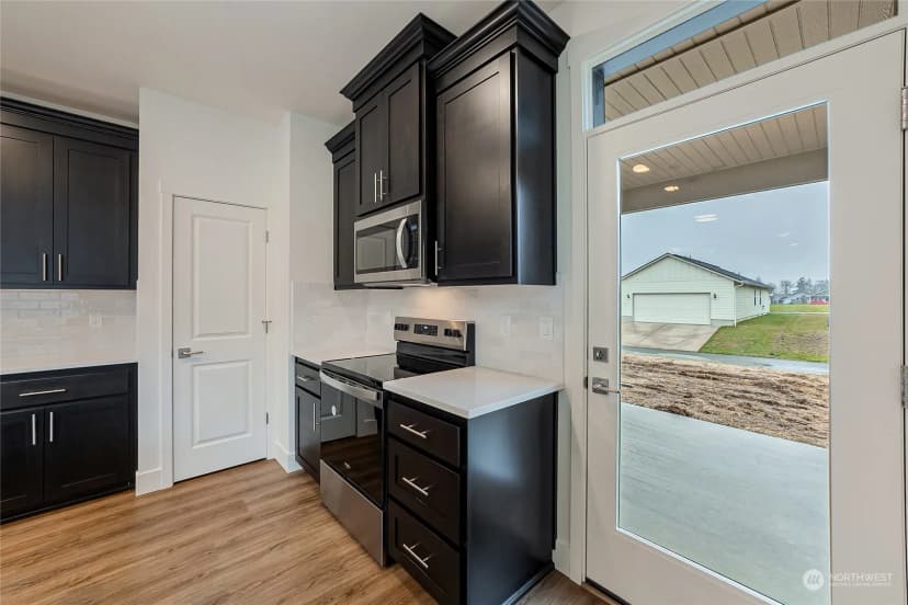 Property photo for 408 Pagget Avenue, Winlock photo 13