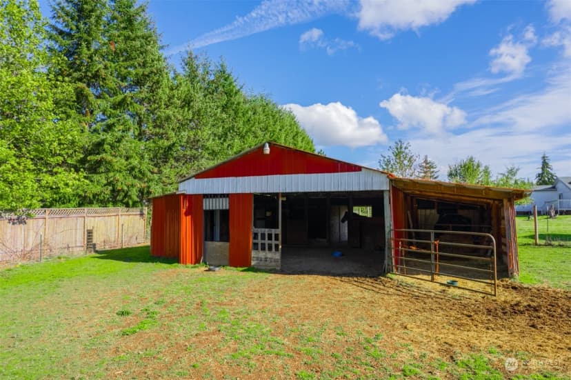 Property photo for 782 S Military Road, Winlock photo 19