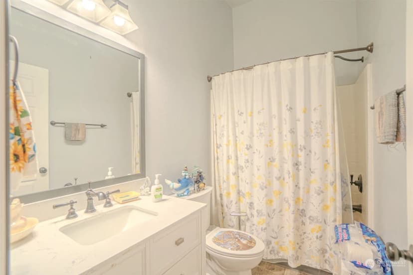 Property photo for 782 S Military Road, Winlock photo 28