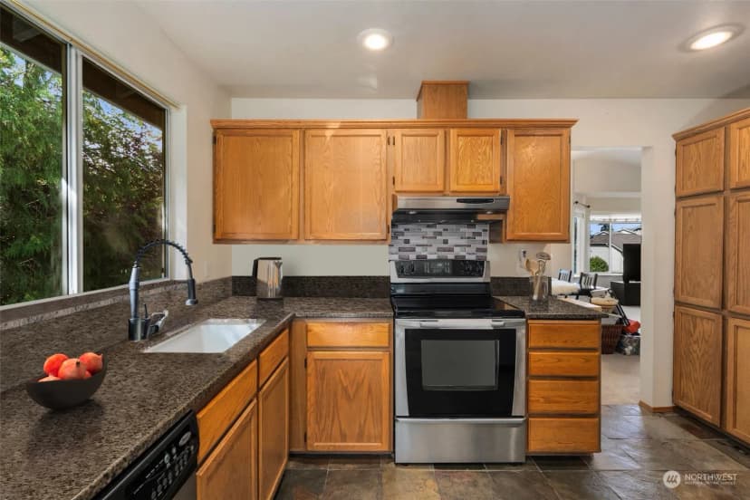 Property photo for 2307 Se 8th Drive, Renton photo 16