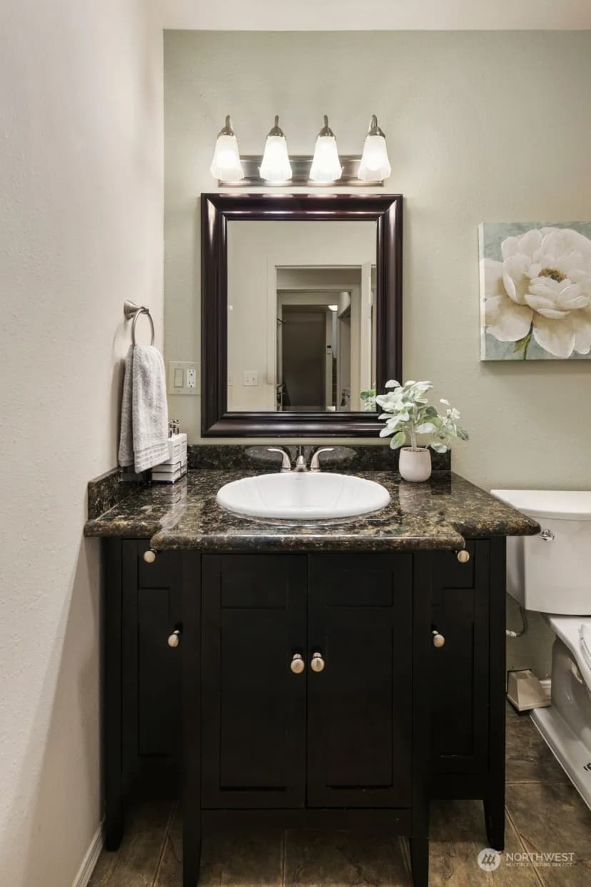 Property photo for 2307 Se 8th Drive, Renton photo 25