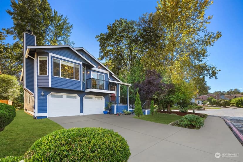 Property photo for 2307 Se 8th Drive, Renton photo 2