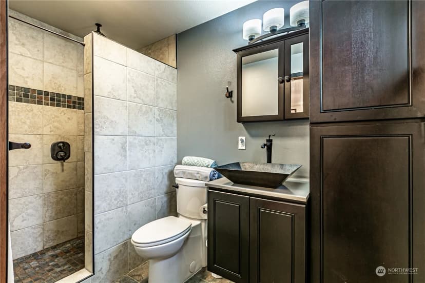 Property photo for 604 Nieland Loop Se, Rainier photo 30