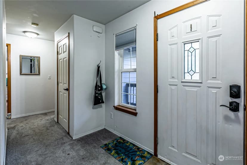 Property photo for 604 Nieland Loop Se, Rainier photo 15