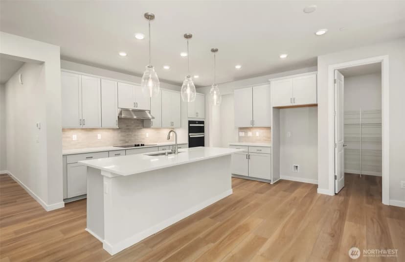 Property photo for 23497 Arbors Terrace Road Ne #27, Kingston photo 4