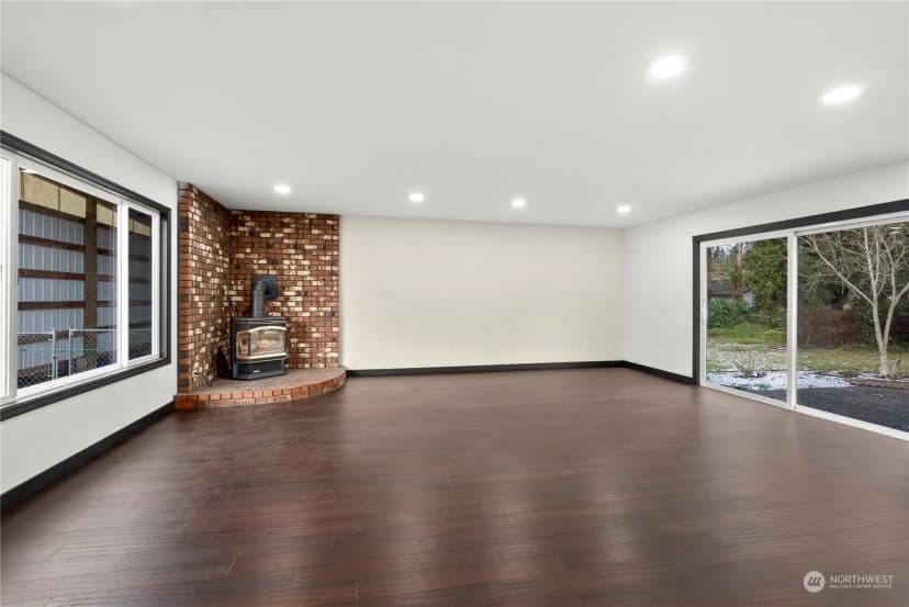 Property photo for 2015 Lynn Road, Centralia photo 20