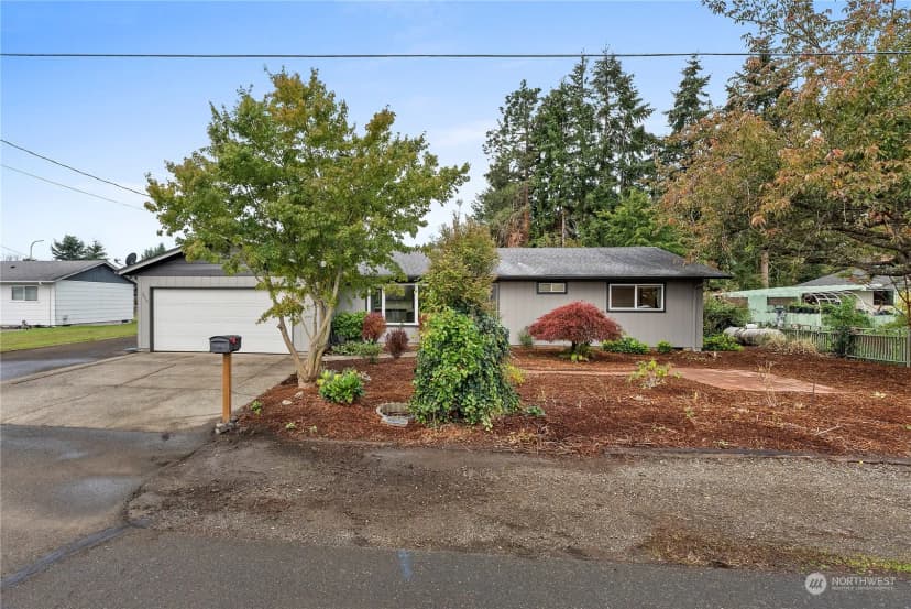 Property photo for 2015 Lynn Road, Centralia
