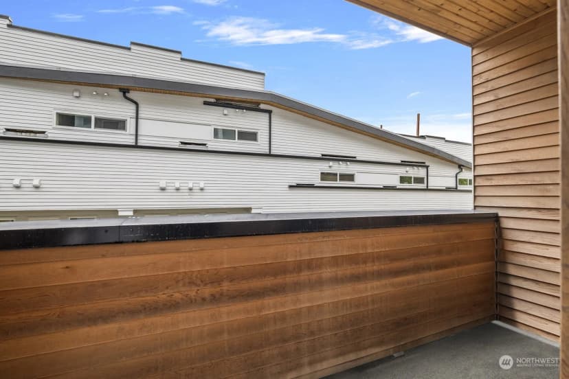 Property photo for 1620 S Lane #e, Seattle photo 27