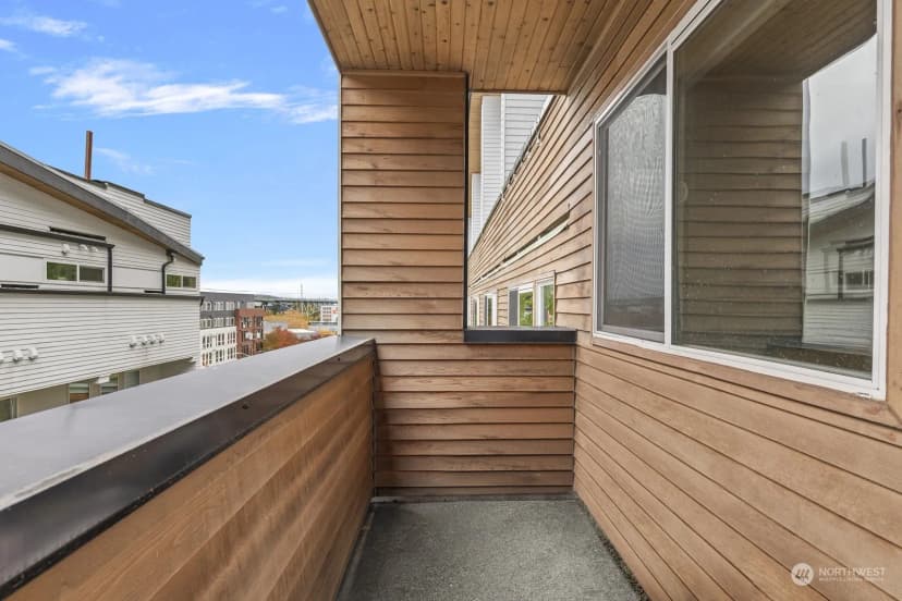 Property photo for 1620 S Lane #e, Seattle photo 5