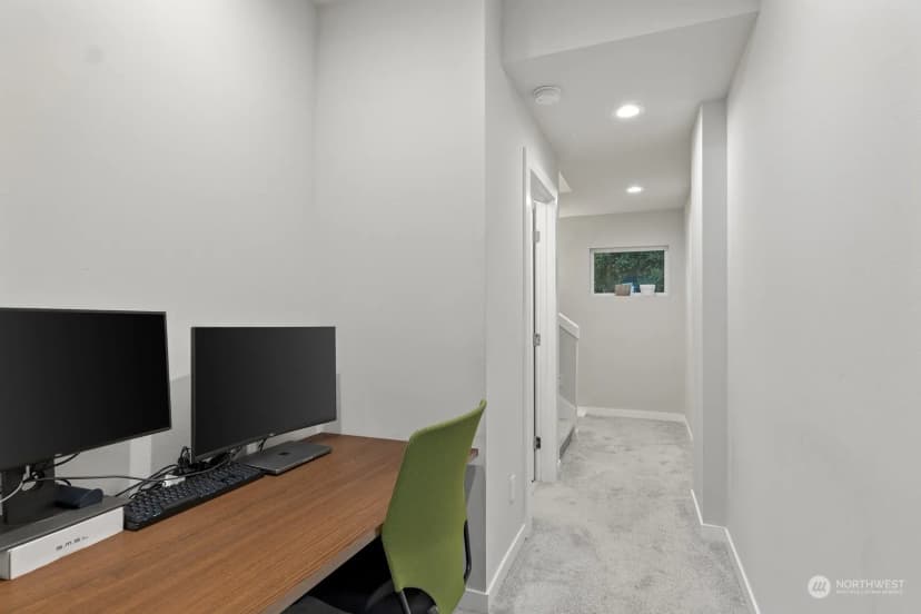 Property photo for 1620 S Lane #e, Seattle photo 14