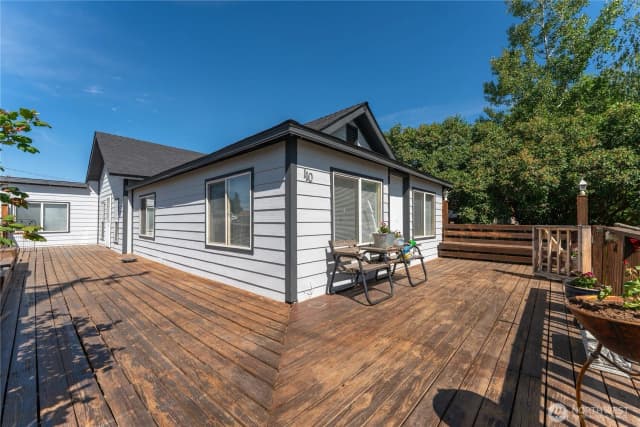 Property photo for 110 S Mansfield Boulevard, Mansfield photo 4