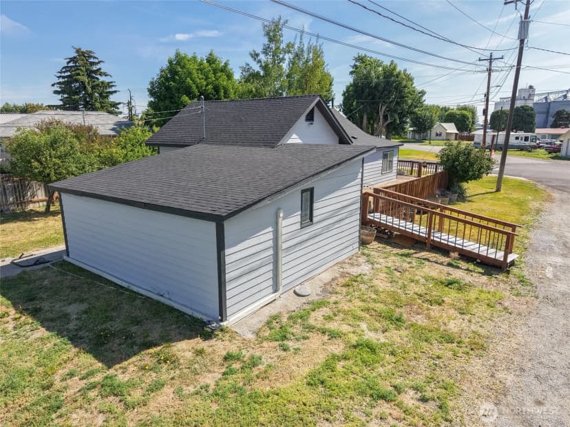 Property photo for 110 S Mansfield Boulevard, Mansfield photo 29