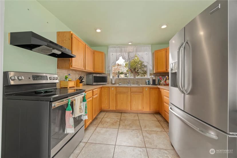 Property photo for 110 S Mansfield Boulevard, Mansfield photo 12