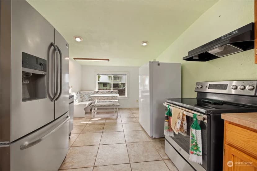 Property photo for 110 S Mansfield Boulevard, Mansfield photo 13