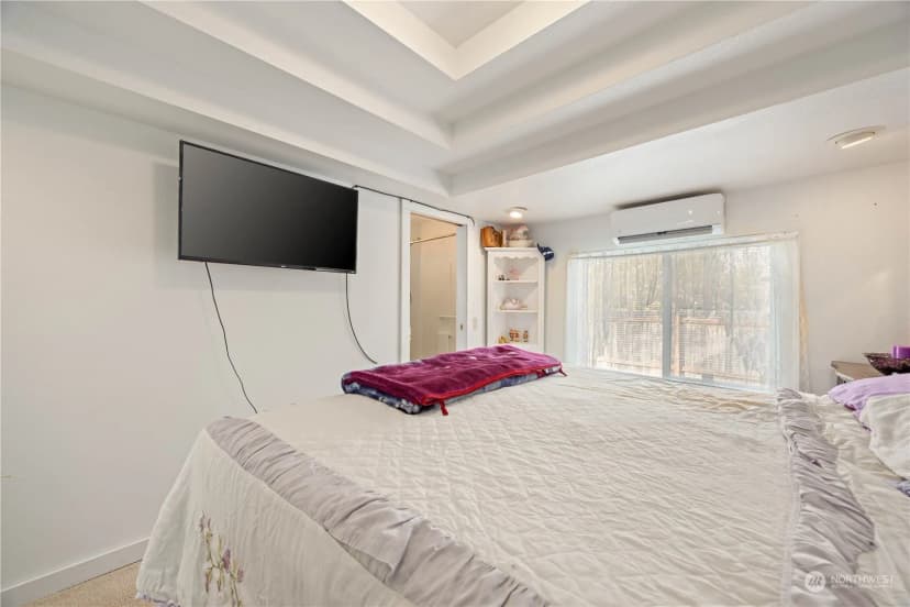 Property photo for 110 S Mansfield Boulevard, Mansfield photo 17
