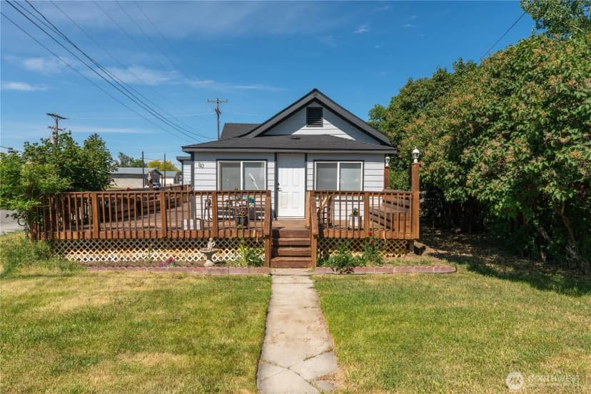 Property photo for 110 S Mansfield Boulevard, Mansfield