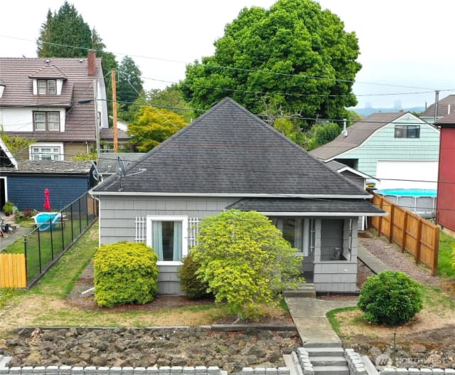 Property photo for 122 S Third Street, Montesano