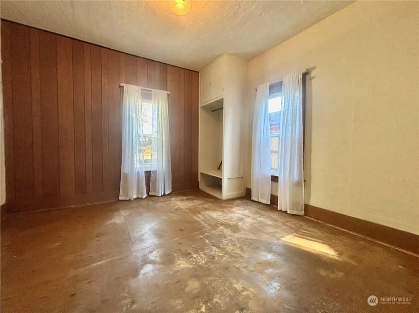 Property photo for 122 S Third Street, Montesano photo 16