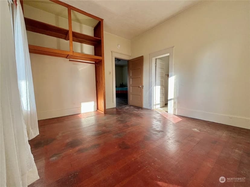 Property photo for 122 S Third Street, Montesano photo 7