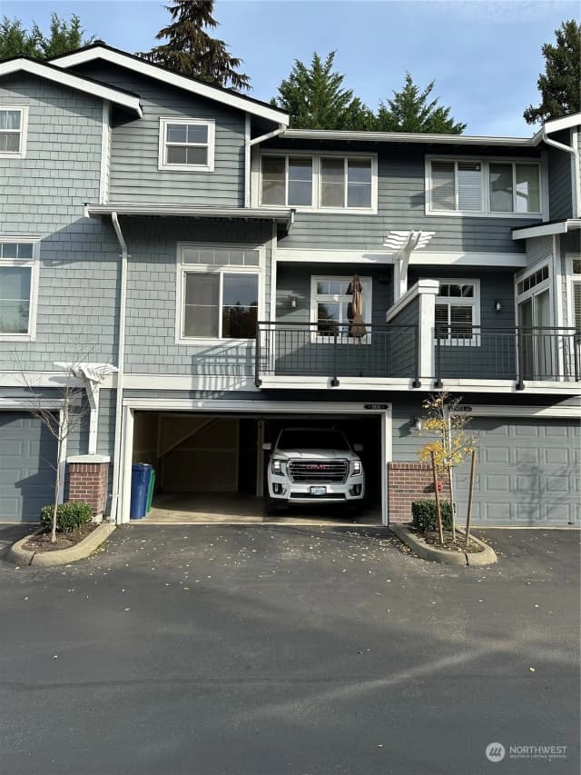Property photo for 8906 123rd Lane Ne, Kirkland