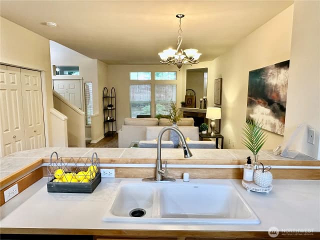 Property photo for 8906 123rd Lane Ne, Kirkland photo 5
