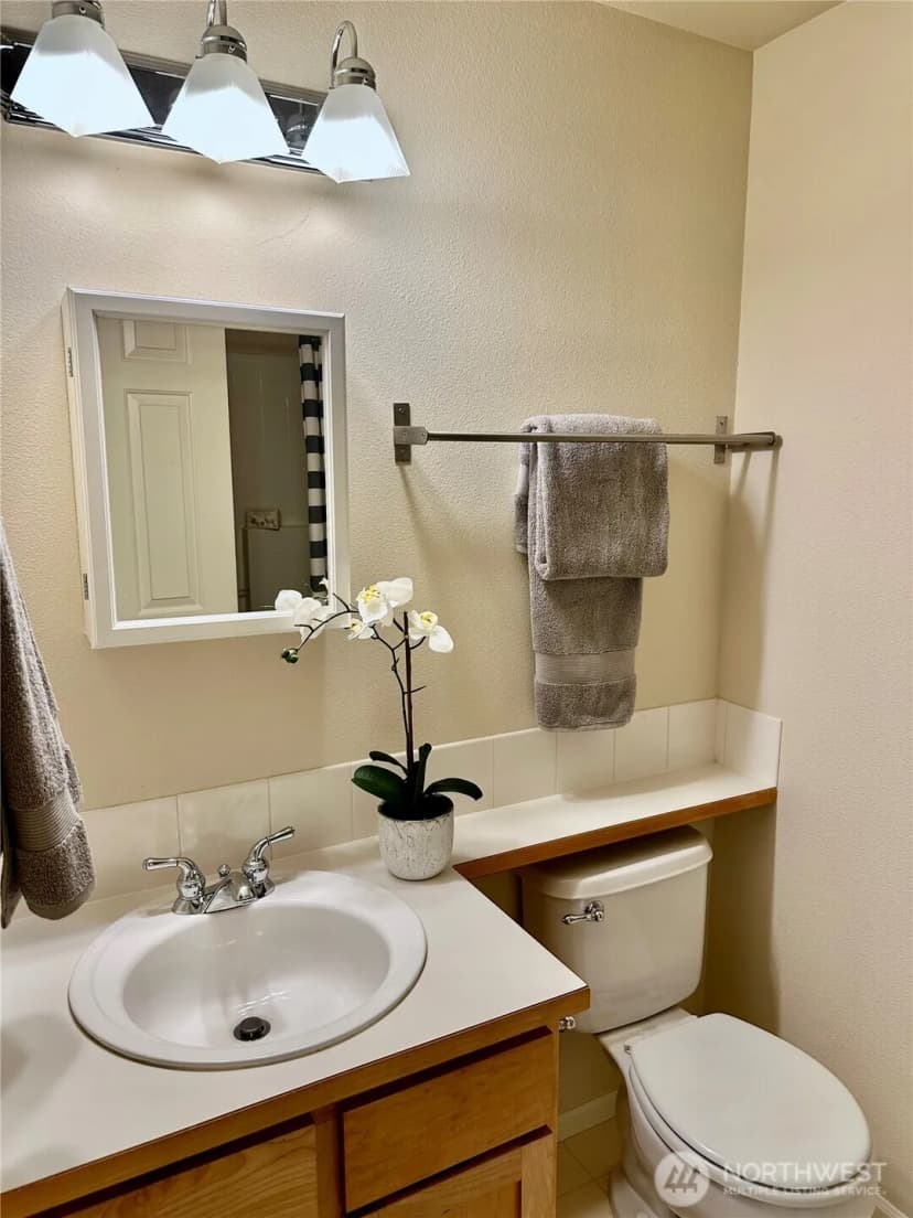 Property photo for 8906 123rd Lane Ne, Kirkland photo 17