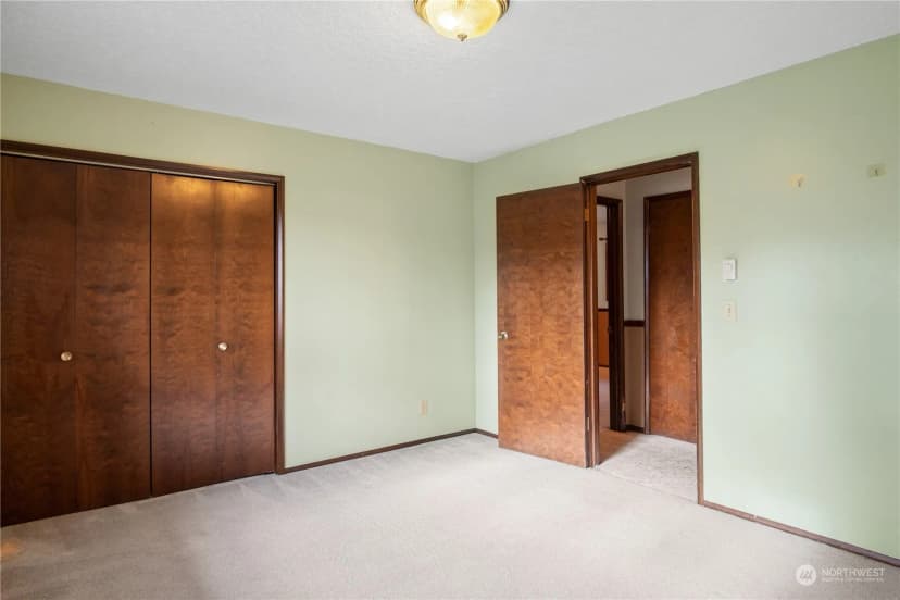 Property photo for 190 Inglewood Drive, Longview photo 17