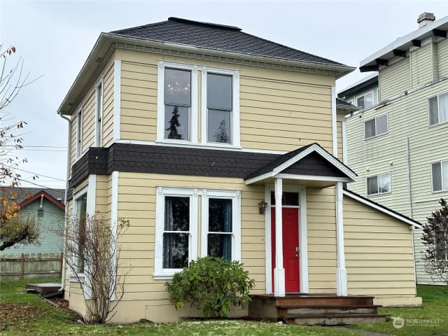 Property photo for 834 E 4th Street, Port Angeles photo 4