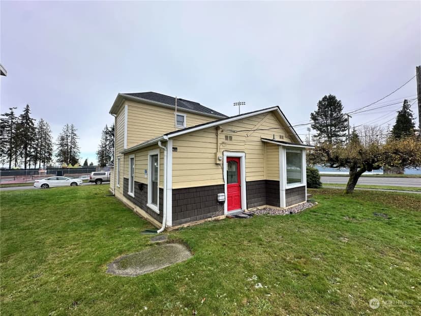 Property photo for 834 E 4th Street, Port Angeles photo 6