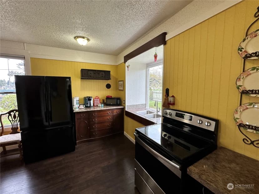 Property photo for 834 E 4th Street, Port Angeles photo 17