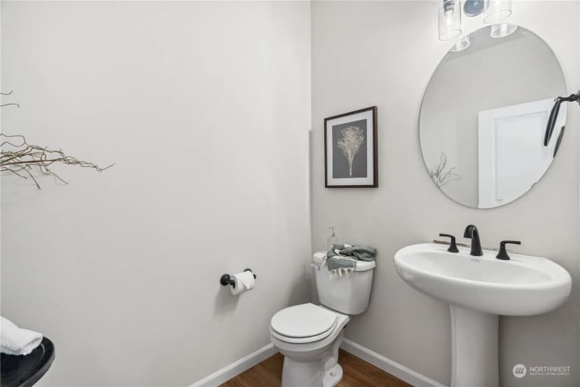 Property photo for 1414 60th Avenue Ne, Tacoma photo 14