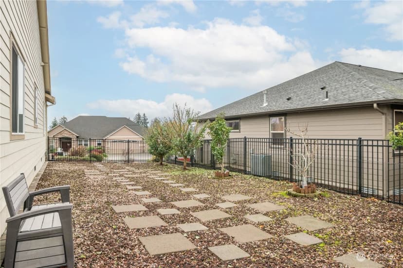 Property photo for 14 Gibbs Lane, Longview photo 28