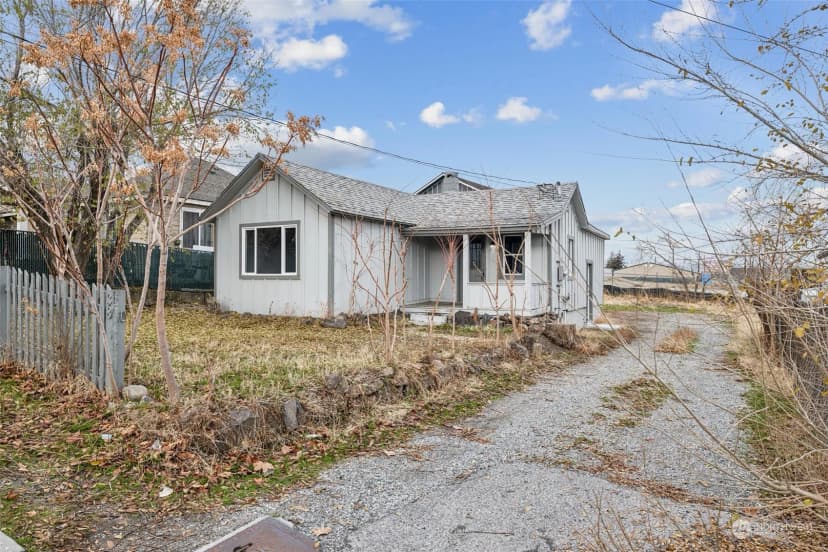 Property photo for 38 Viewdale Street, Wenatchee photo 4