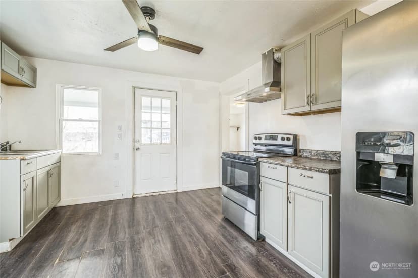 Property photo for 38 Viewdale Street, Wenatchee photo 12
