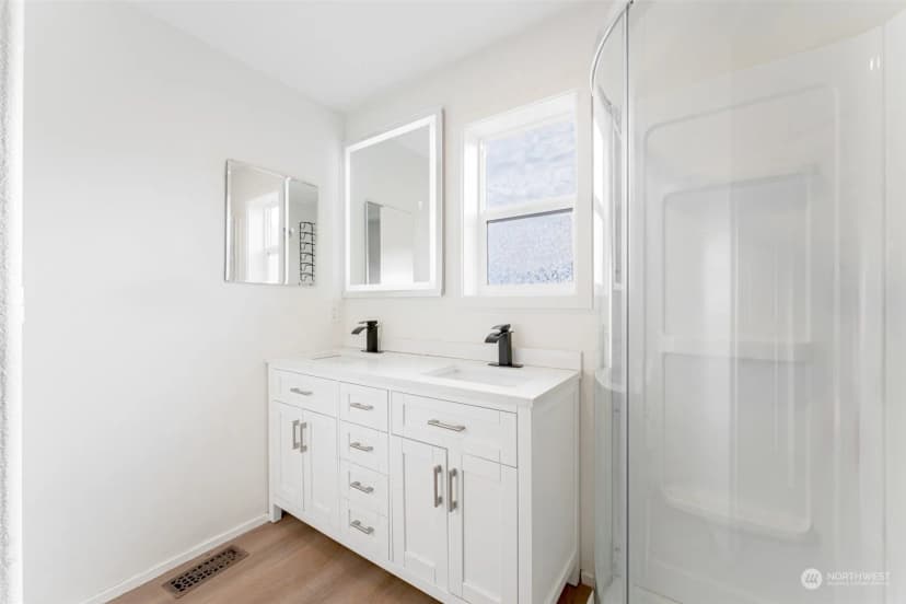Property photo for 340 Brandi Lane, Wenatchee photo 18