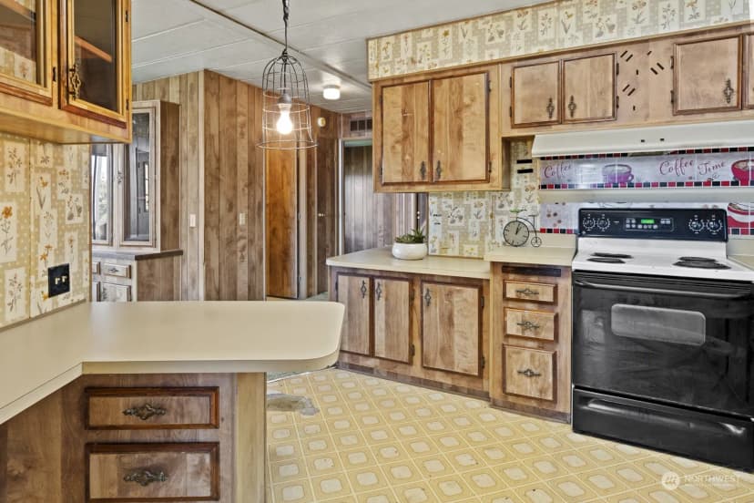 Property photo for 8552 Ne Gordon Drive, Bainbridge Island photo 11