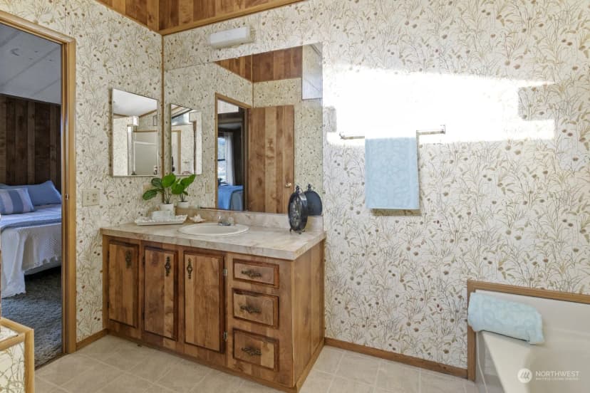 Property photo for 8552 Ne Gordon Drive, Bainbridge Island photo 22