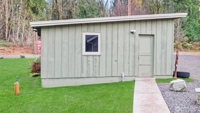Property photo for 8640 State Hwy 303 Ne, Bremerton photo 4