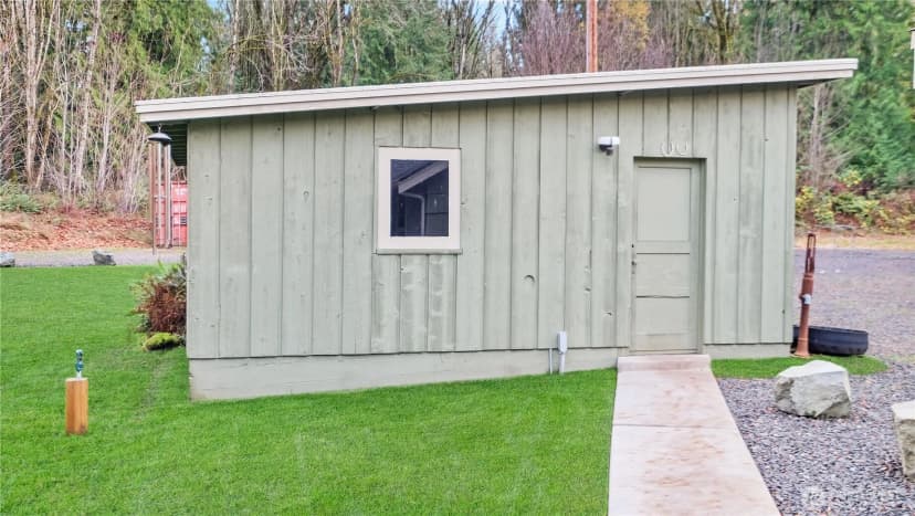 Property photo for 8640 State Hwy 303 Ne, Bremerton photo 4