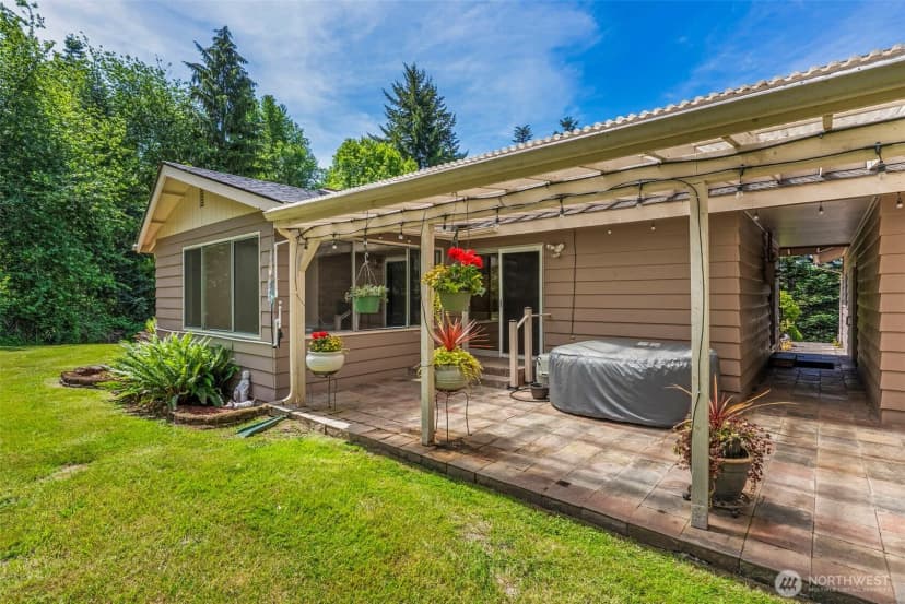 Property photo for 309 E State Route 4, Cathlamet photo 3