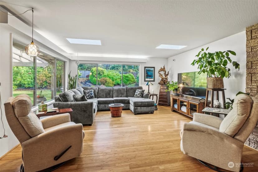 Property photo for 309 E State Route 4, Cathlamet photo 17