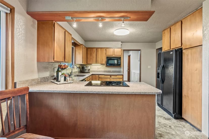 Property photo for 309 E State Route 4, Cathlamet photo 12